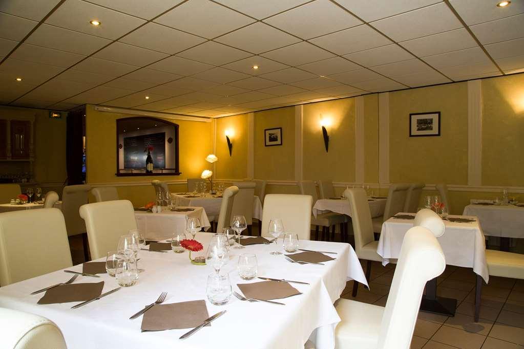 Brit Hotel Le Lion D'Or 시농 레스토랑 사진