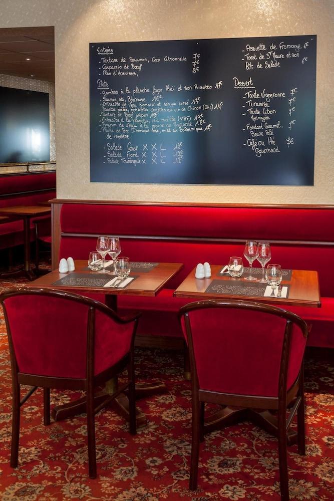 Brit Hotel Le Lion D'Or 시농 외부 사진