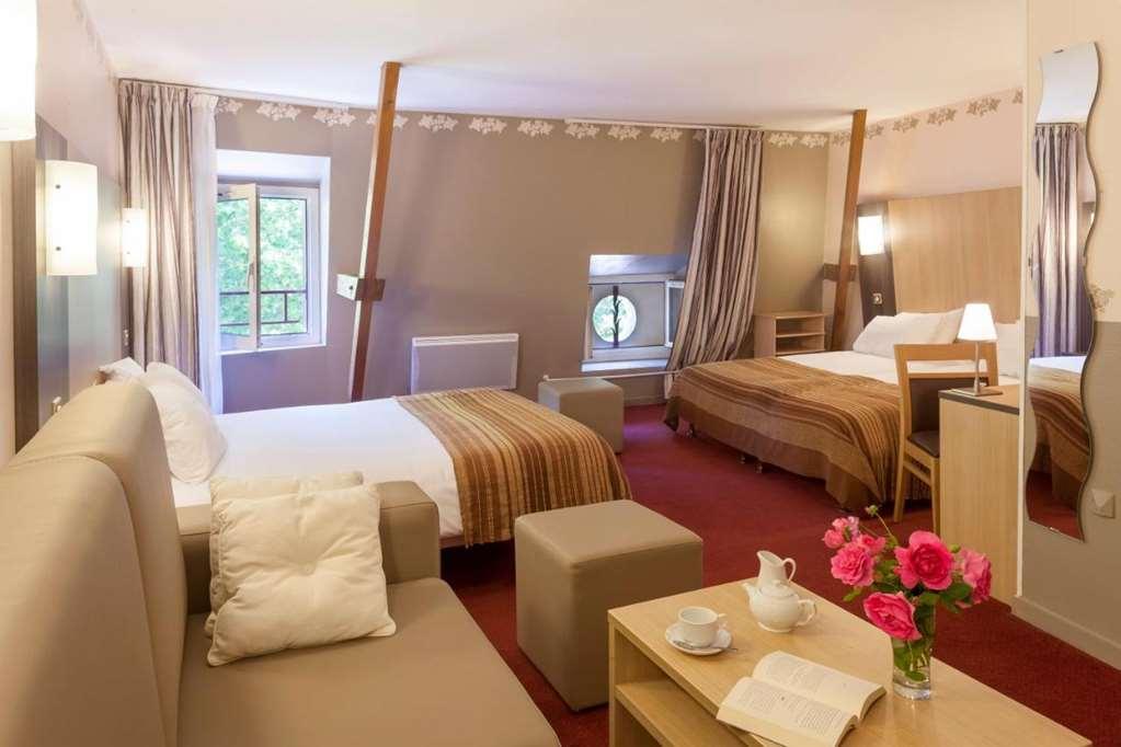 Brit Hotel Le Lion D'Or 시농 객실 사진